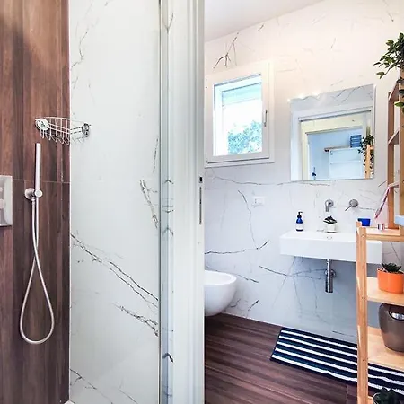 Nuovissimo Bilocale Marianne Con Posto Auto Daire *